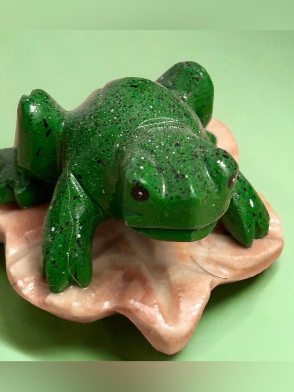Marble Hand Carved Frog 🐸 Figurine 2”